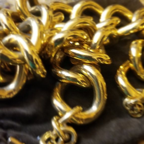 RARE MICHAEL KORS LARGE TOGGLE NECKLACE + MK MASK - Picture 14 of 16